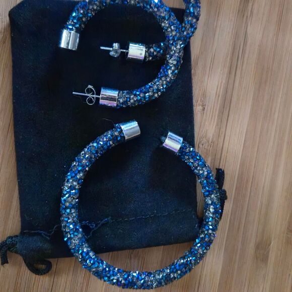 Swarovski  elements Women's Silver and Blue Jewelry set - Picture 2 of 8